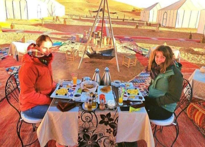 Merzouga Luxury Camp Buitenkant foto